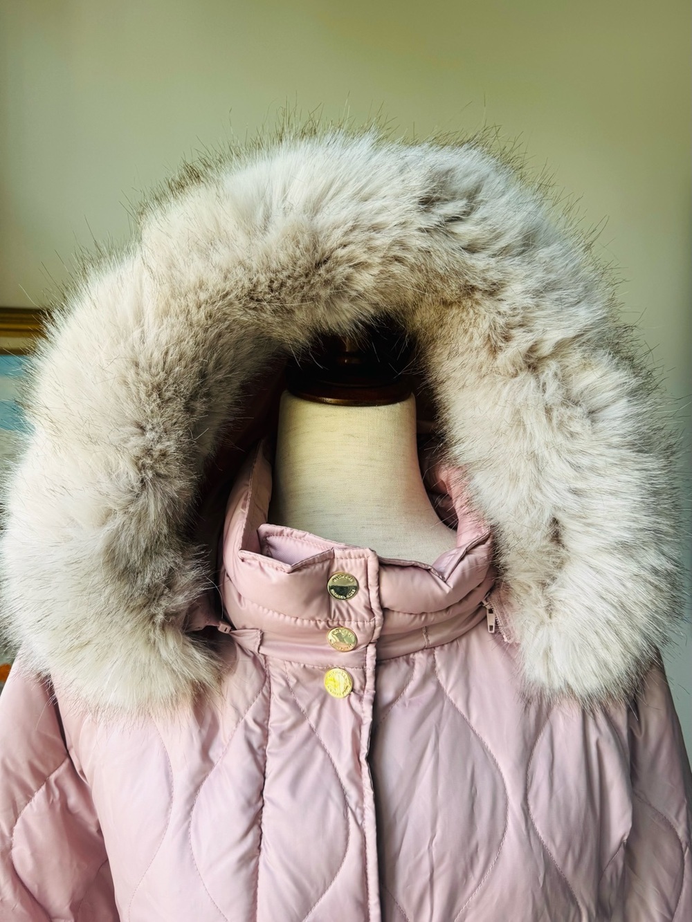 MICHAEL Michael Kors Blush Quilted Belted Puffer Coat with Faux Fur Hood - Picture 4 of 12